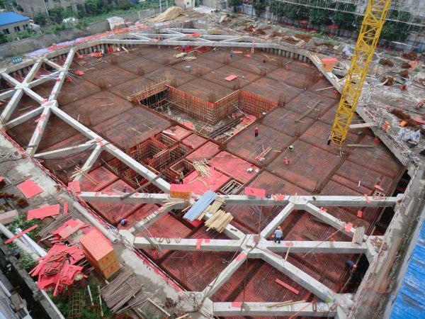 從地下向上看的基坑視角 - BIM,Reivt中文網